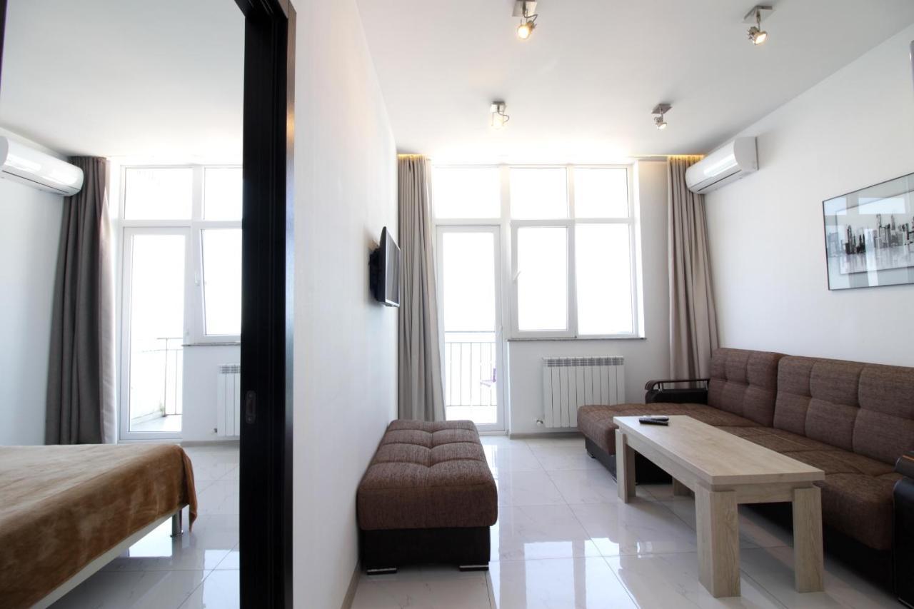 Apartments Inasaredze Батумі Екстер'єр фото